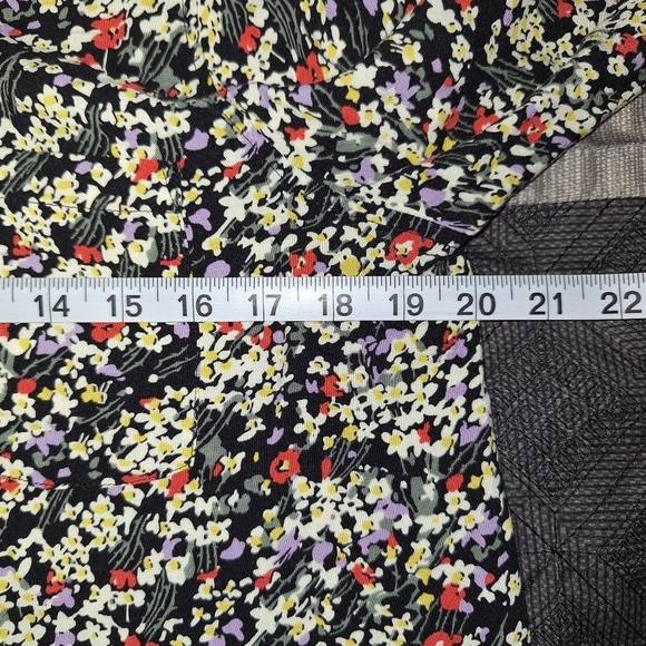 Intro Matilda Dark Floral Blouse Tunic Top Button Shirt Size S - Picture 9 of 10